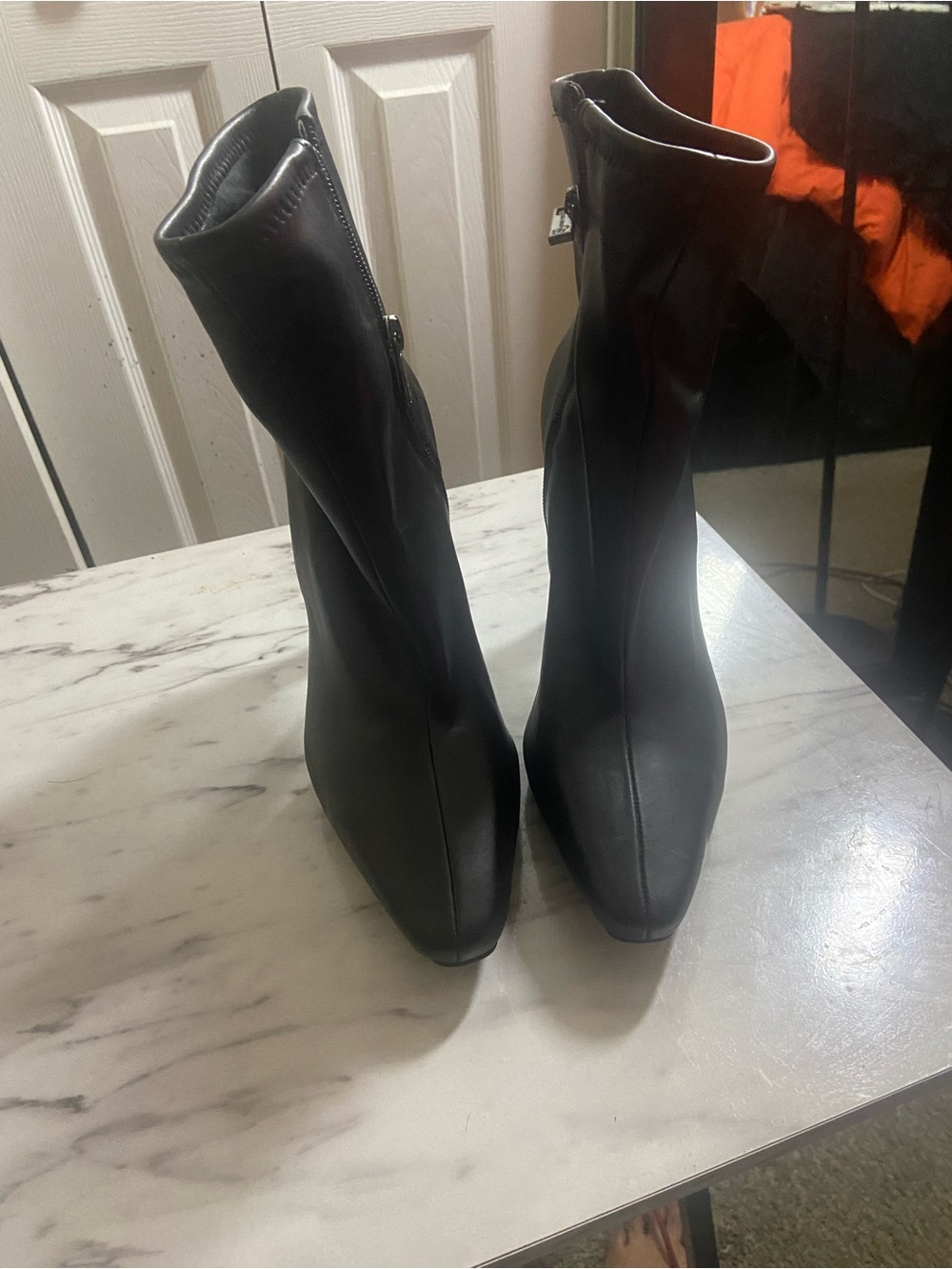 Women’s Black Square-Toe Stretch Booties